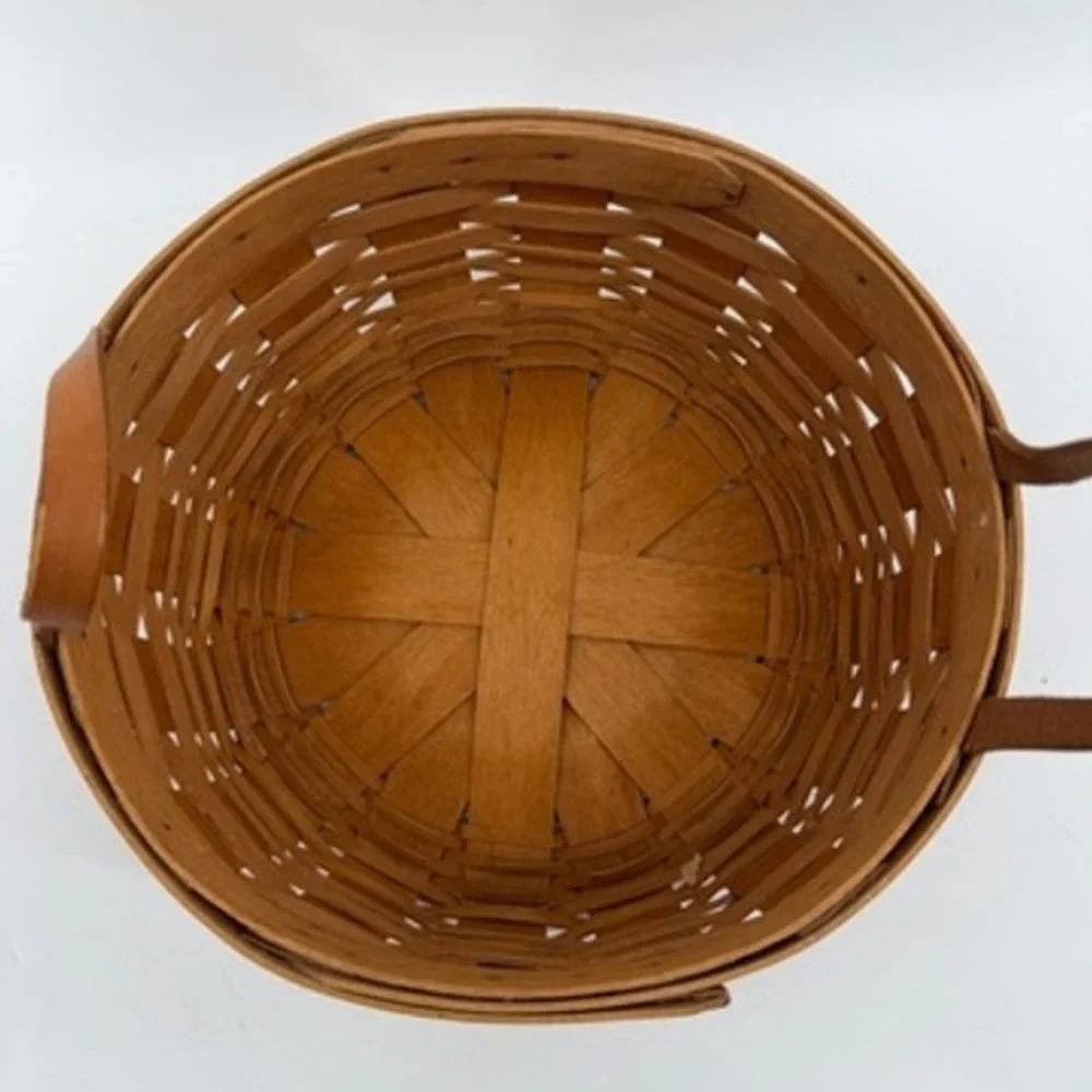 Longaberger 1993 Handwoven Round Basket Leather Handles Southwestern Liner USA